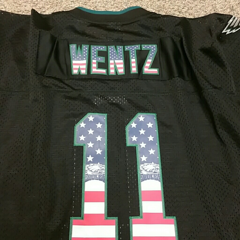 Football jerseys - Picture 1 of 4